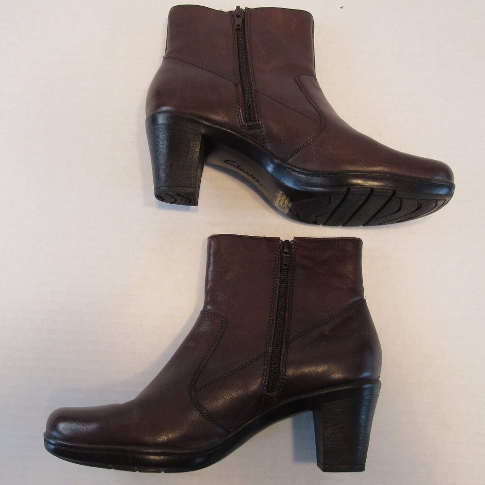 Clarks Bendables Dark Brown Side Zip Heeled Ankle Boots Size 8M - Picture 3 of 11
